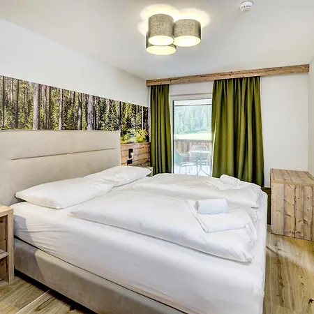 Foerstereck 4*